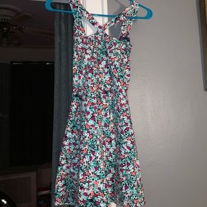 Pretty floral summer dress sz S